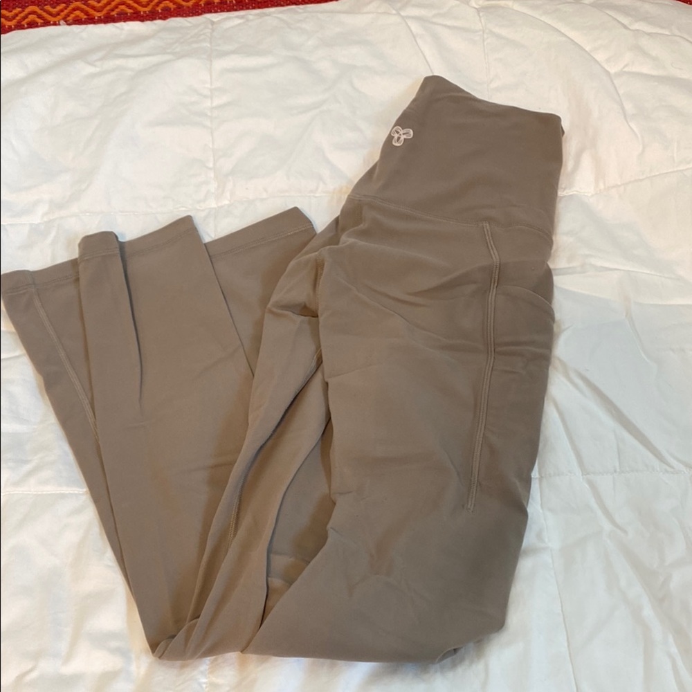 TNA super soft flare pocket leggings - taupe
